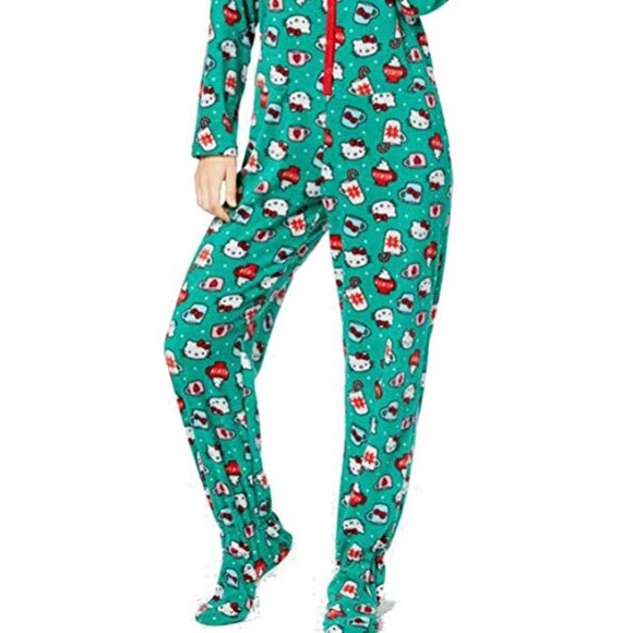 HELLO KITTY SLEEPWEAR - Picture 2 of 4